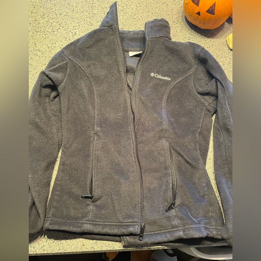 Columbia zip up. Black. Size Medium.